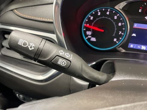 Used 2020 Chevrolet Equinox Premier image 33