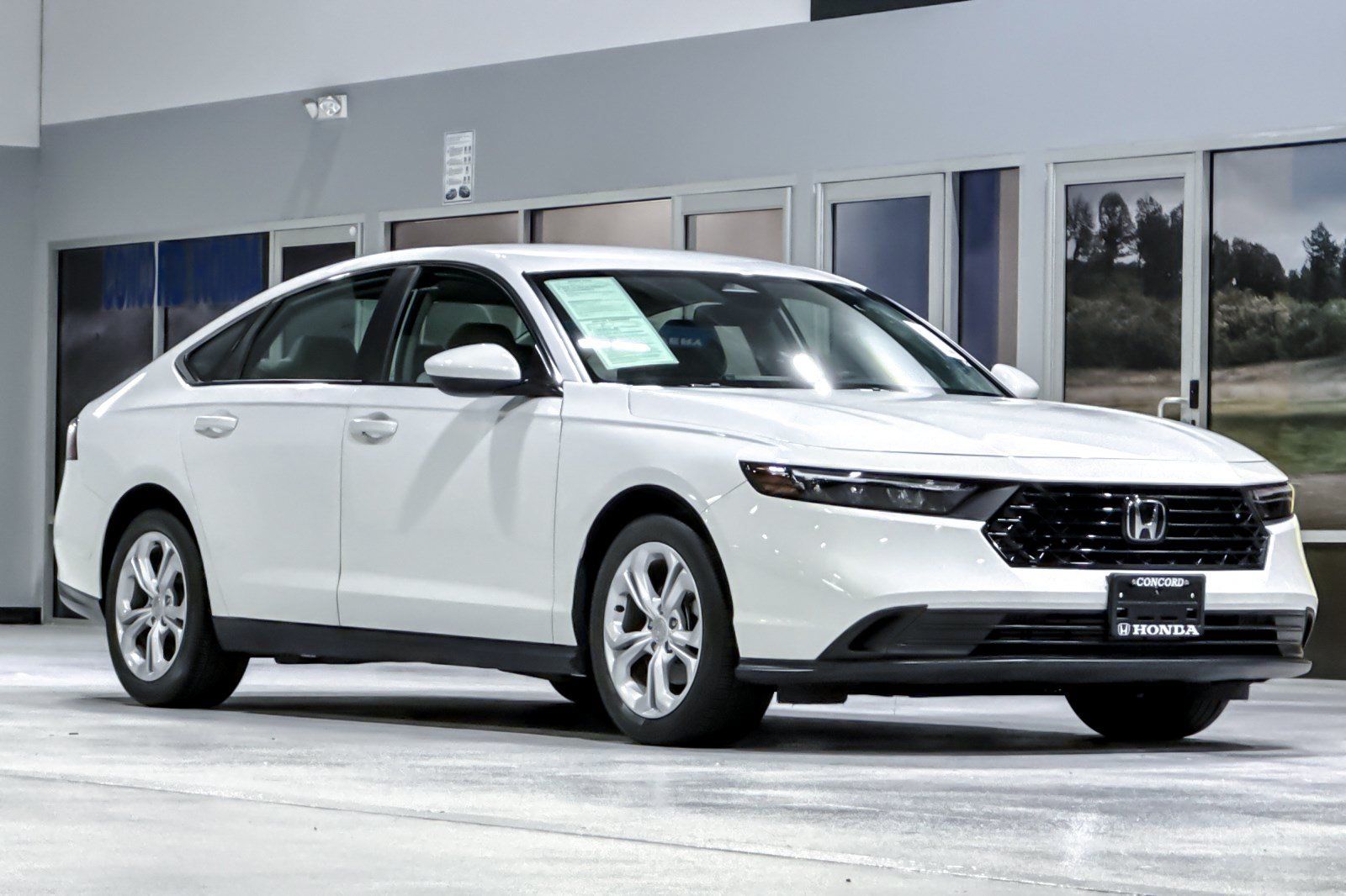 Used 2024 Honda Accord LX image 7