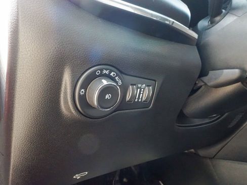 Used 2022 Jeep Compass Limited w/ (RED) Package image 21