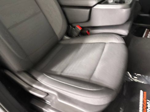 Used 2025 Chevrolet Silverado 1500 LT AWD/4WD image 29