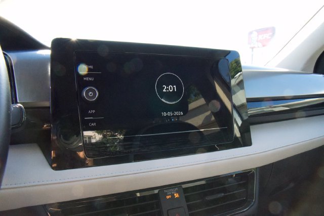Used 2025 Volkswagen Taos S FWD image 18