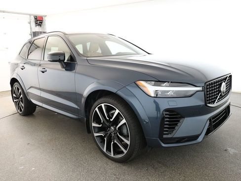 Used 2025 Volvo XC60 T8 Ultra w/ Protection Package Premier image 3