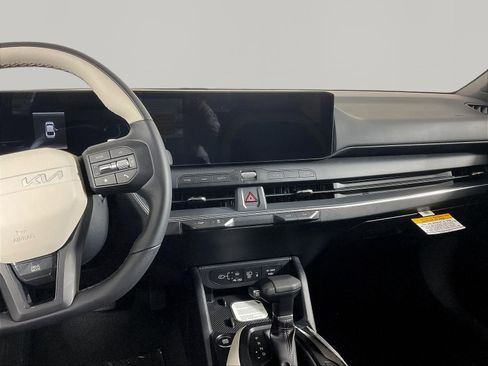 New 2026 Kia K4 EX FWD image 11