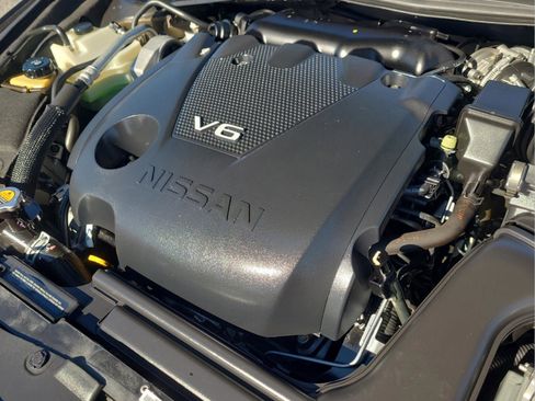 Used 2016 Nissan Maxima SR w/ Interior Lighting Package image 29