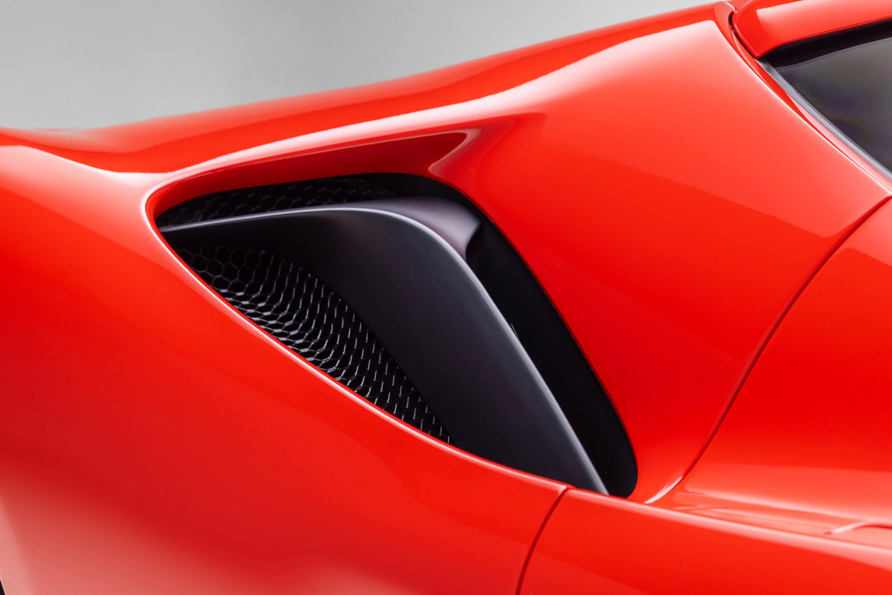 Certified 2022 Ferrari SF90 Stradale AWD/4WD image 25