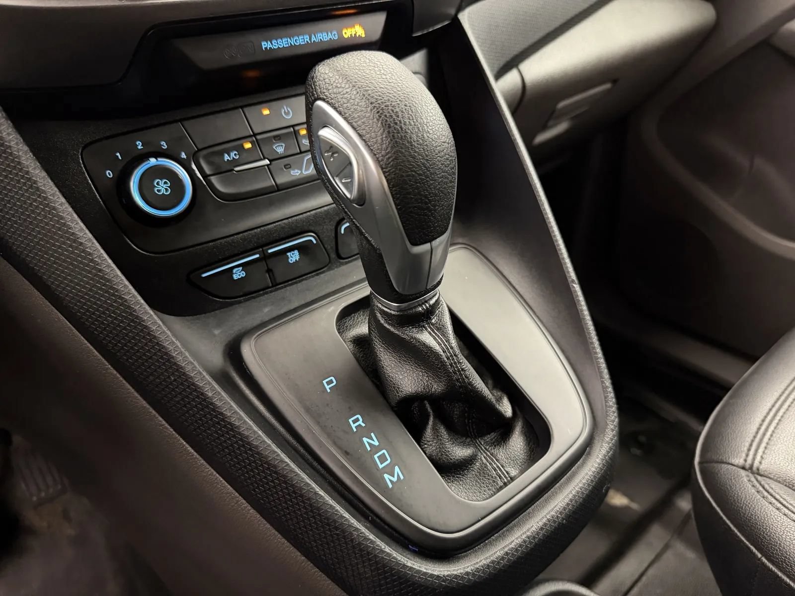Used 2020 Ford Transit Connect XL FWD image 26