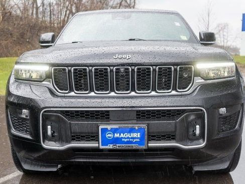 Used 2024 Jeep Grand Cherokee Overland w/ Adv Protech Group III image 3