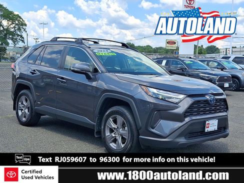 Used 2024 Toyota RAV4 XLE w/ Convenience Package AWD/4WD image 1