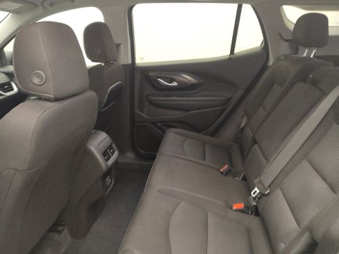 Used 2024 GMC Terrain SLE w/ Driver Convenience Package FWD image 18