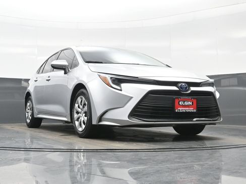 Used 2023 Toyota Corolla LE image 23