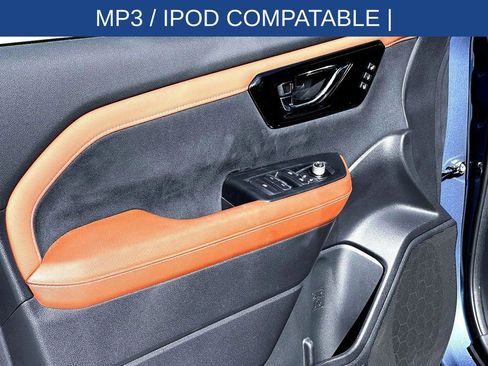 Used 2025 Subaru Forester Touring image 13