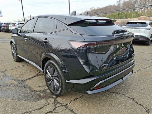 Used 2024 Nissan Ariya AWD image 5
