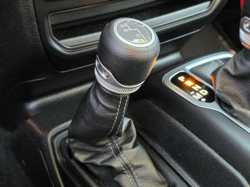 Used 2025 Jeep Wrangler Unlimited Sport AWD/4WD image 35