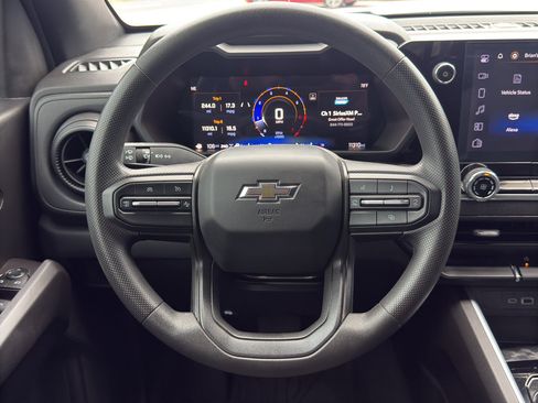 Used 2024 Chevrolet Colorado Trail Boss w/ Technology Package AWD/4WD image 18