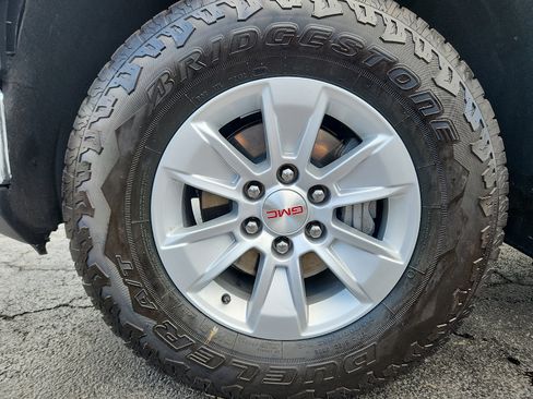Used 2024 GMC Sierra 1500 Pro w/ Pro Value Package AWD/4WD image 11