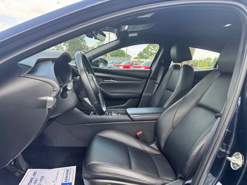 Used 2024 MAZDA MAZDA3 s FWD image 5