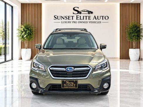 Used 2019 Subaru Outback 2.5i Limited AWD/4WD image 2