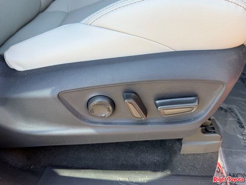 New 2026 Toyota Tacoma Limited AWD/4WD image 16