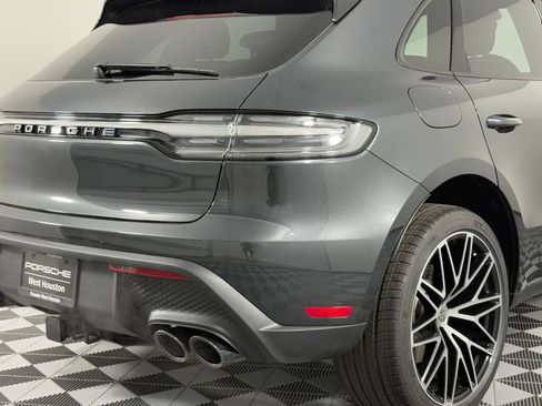 Certified 2026 Porsche Macan AWD/4WD image 27