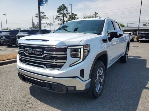 New 2026 GMC Sierra 1500 SLT AWD/4WD image 1