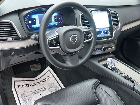 Certified 2023 Volvo XC90 B6 Ultimate w/ Protection Package Premier AWD/4WD image 12
