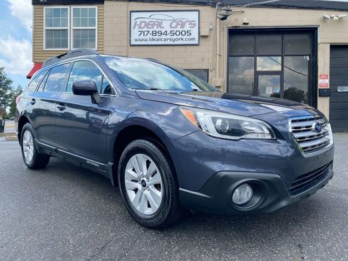 Used 2017 Subaru Outback 2.5i Premium AWD/4WD image 1