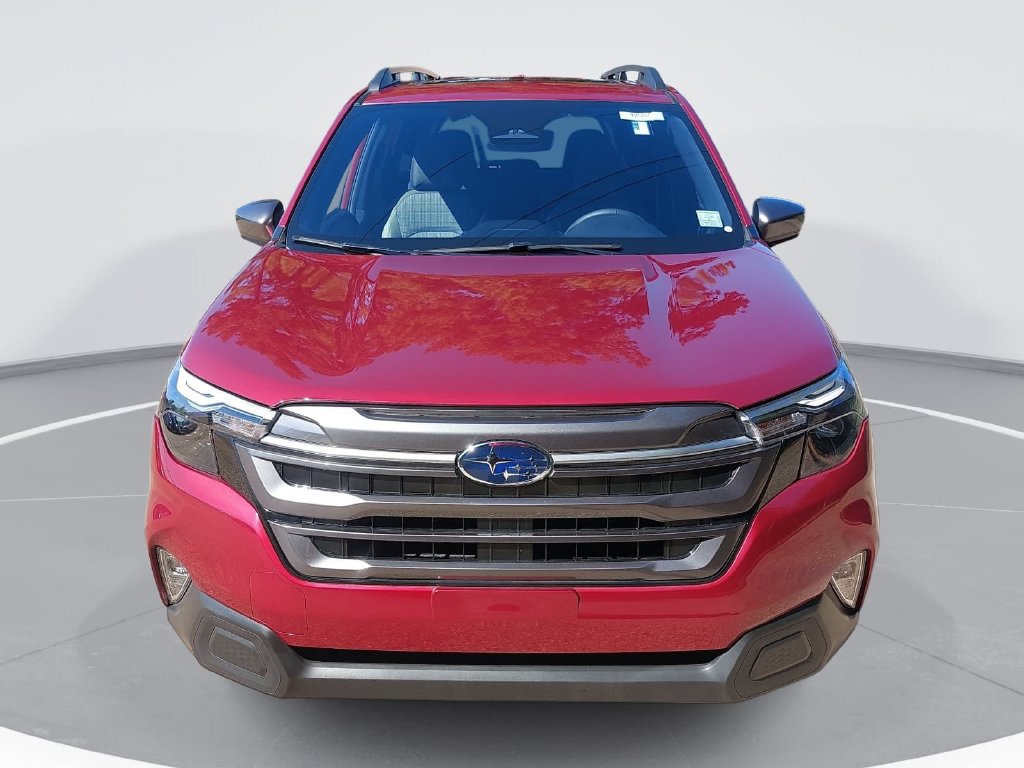 Used 2025 Subaru Forester Premium AWD/4WD image 2