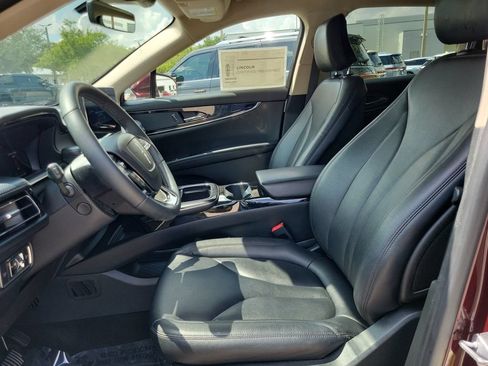 Certified 2022 Lincoln Nautilus FWD w/ Premium Package image 13