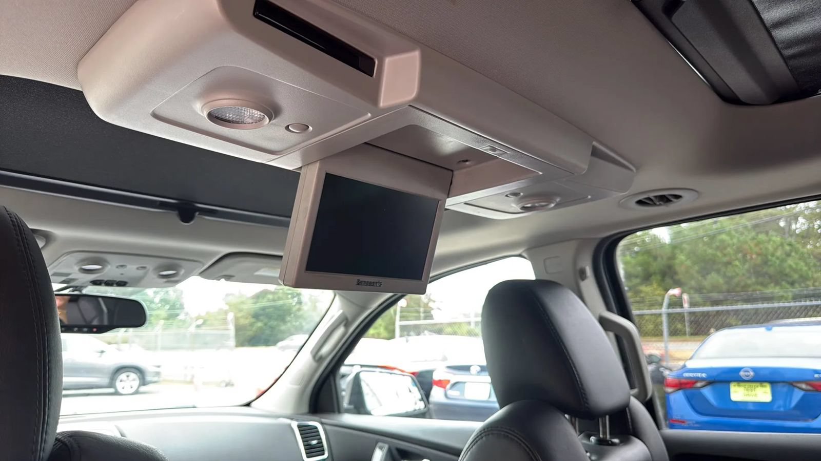 Used 2011 GMC Acadia Denali FWD image 17