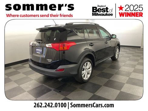 Used 2015 Toyota RAV4 Limited w/ Technology Package AWD/4WD image 5