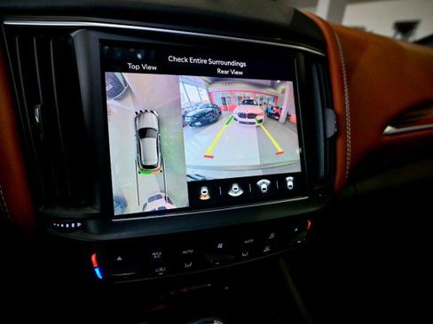 Used 2022 Maserati Levante GT image 39