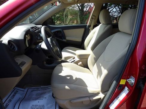 Used 2012 Toyota RAV4 4WD w/ Upgrade Value Pkg image 12