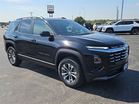 New 2026 Chevrolet Equinox LT w/ Convenience Package II image 9