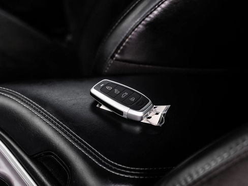 Used 2022 Dodge Challenger GT w/ Plus Package image 35