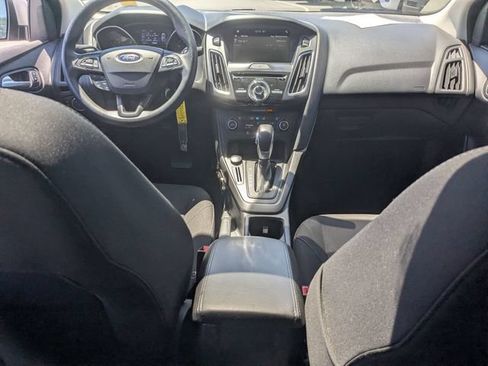Used 2018 Ford Focus SEL FWD image 21