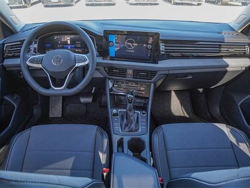 New 2026 Volkswagen Jetta SE image 18