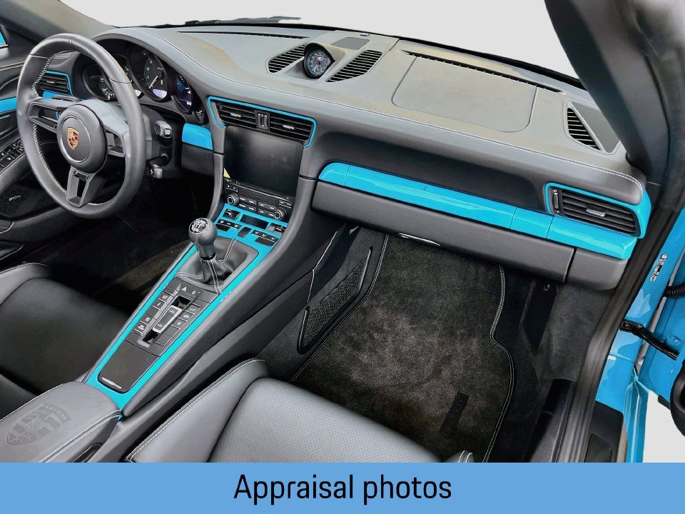 Certified 2019 Porsche 911 Speedster RWD image 28