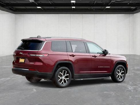 Certified 2024 Jeep Grand Cherokee L Limited w/ Luxury Tech Group II AWD/4WD image 5
