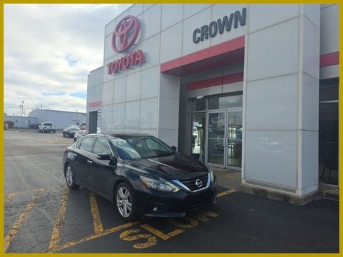 Used 2016 Nissan Altima 3.5 SL w/ 3.5 Technology Package image 1