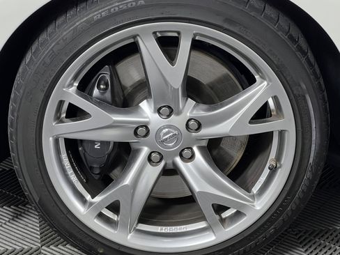 Used 2012 Nissan 370Z Touring w/ Sport Pkg image 19