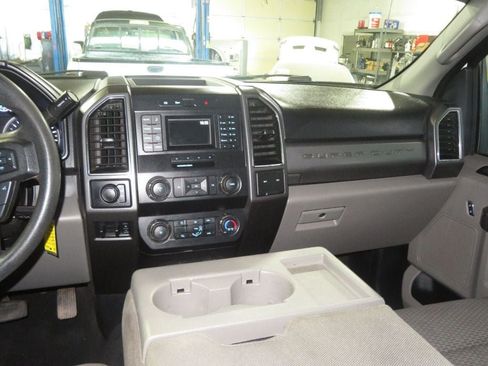 Used 2019 Ford F250 XLT AWD/4WD image 37