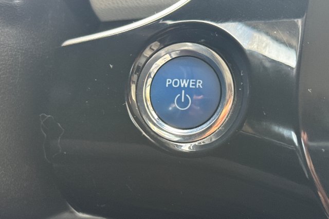 Used 2018 Toyota Prius Three FWD image 24