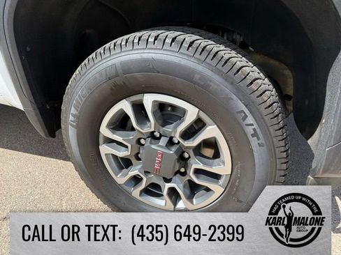 Used 2024 GMC Sierra 3500 SLE w/ SLE Convenience Package AWD/4WD image 10