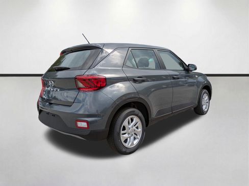 New 2026 Hyundai Venue SE FWD image 5