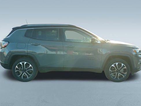 Used 2022 Jeep Compass Limited image 10