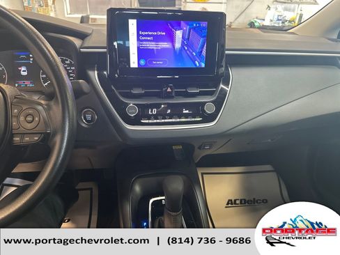 Used 2025 Toyota Corolla LE w/ LE Premium Package image 20