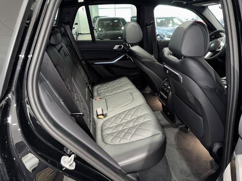 New 2026 BMW X5 xDrive50e image 11