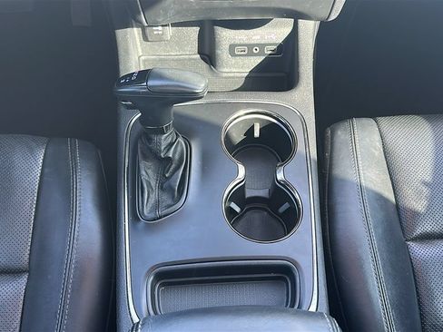 Used 2020 Dodge Durango R/T w/ Blacktop Package RWD image 28