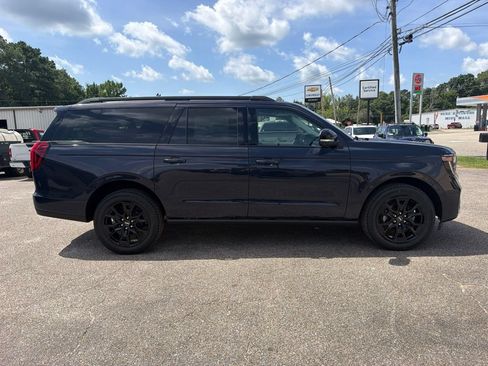 New 2027 Ford Expedition Max Platinum AWD/4WD image 4
