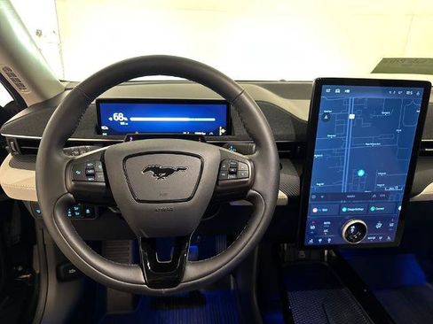 Certified 2025 Ford Mustang Mach-E Premium RWD image 5